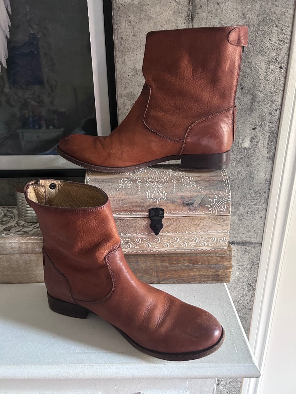 Frye Melissa Button Leather Zip Short Boot 10
